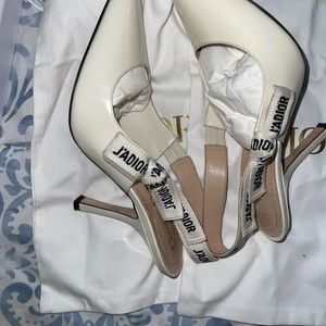 J'ADIOR SLINGBACK PUMP